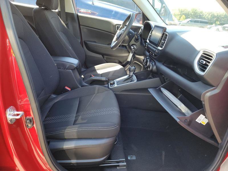 Used 2020 Hyundai Venue SEL FWD image 11