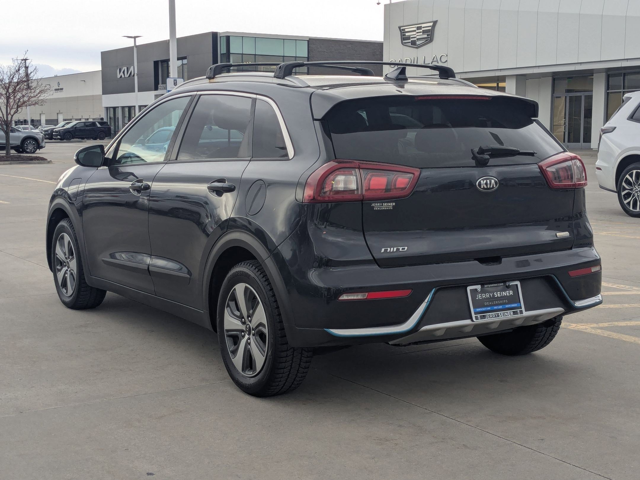 Used 2019 Kia Niro EX image 3