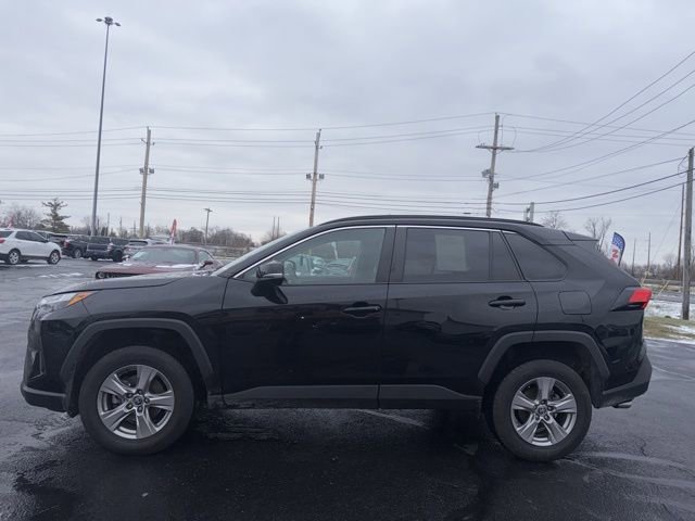 Used 2023 Toyota RAV4 XLE image 4