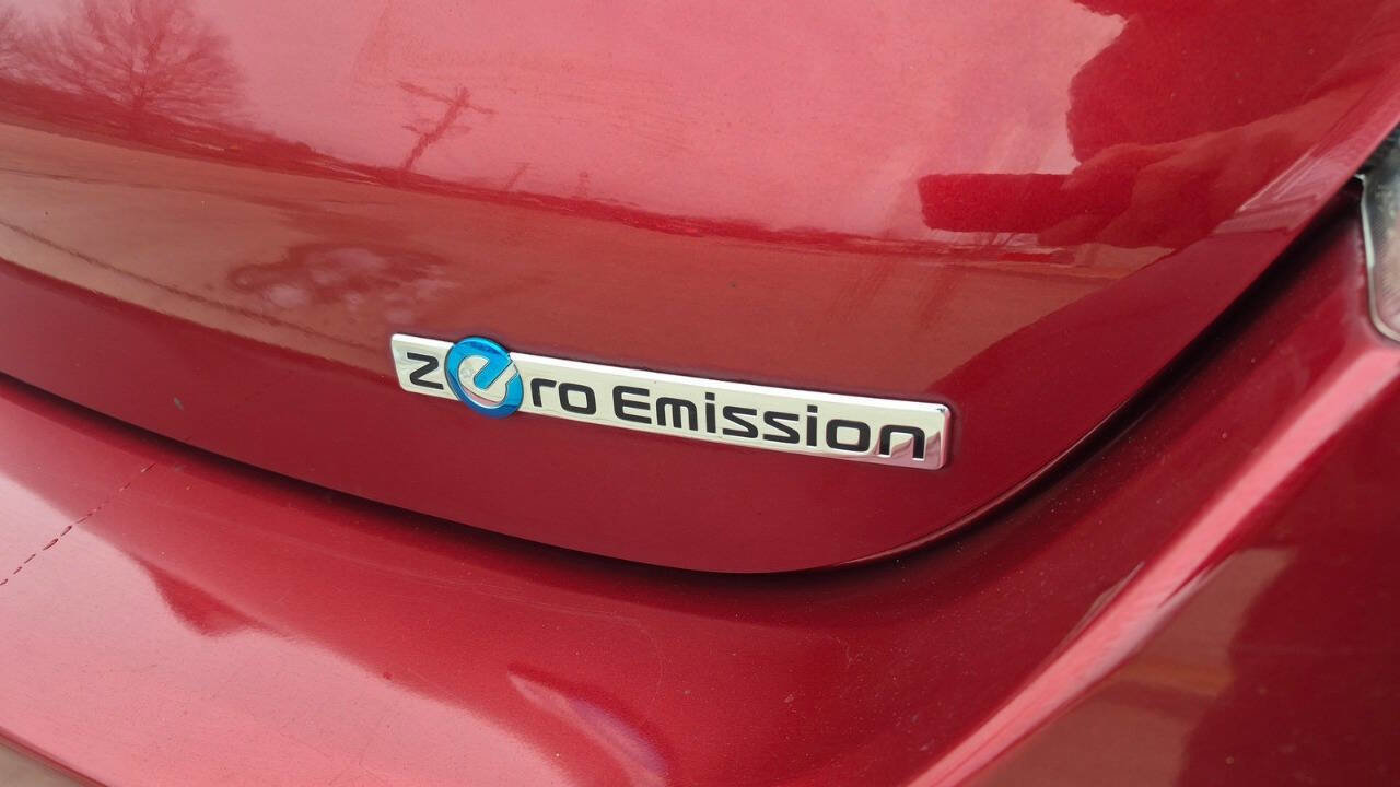 Used 2014 Nissan Leaf S image 26