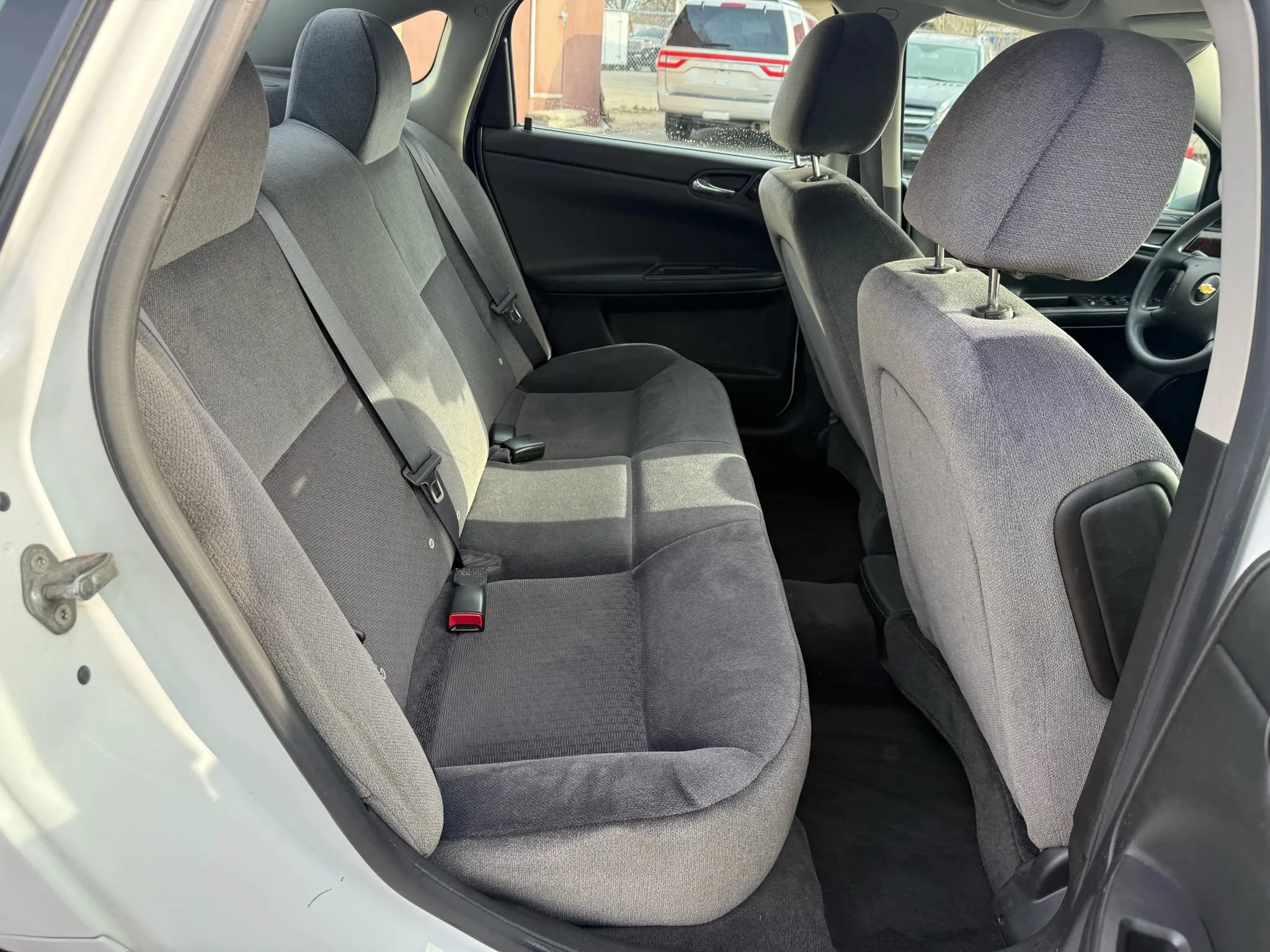 Used 2016 Chevrolet Impala LT FWD image 26