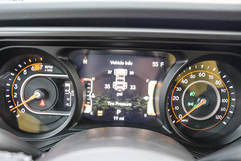 New 2026 Jeep Wrangler Unlimited Rubicon AWD/4WD image 26