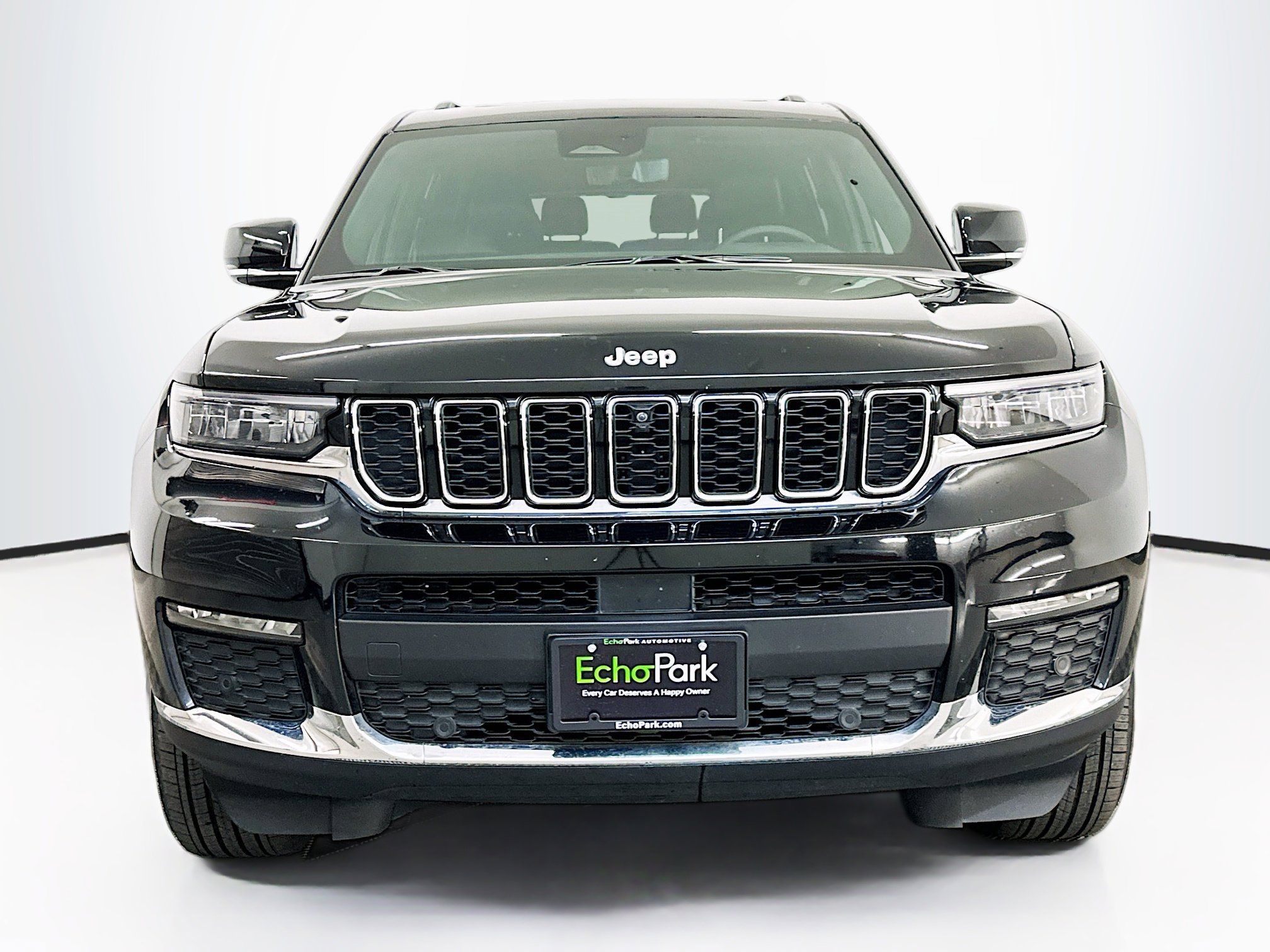 Used 2024 Jeep Grand Cherokee L Limited w/ Luxury Tech Group II image 2