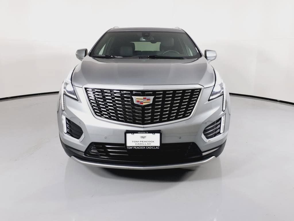 Certified 2025 Cadillac XT5 Premium Luxury AWD/4WD image 28