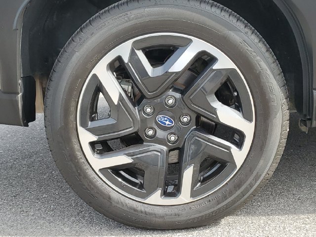 Used 2025 Subaru Forester Limited AWD/4WD image 34