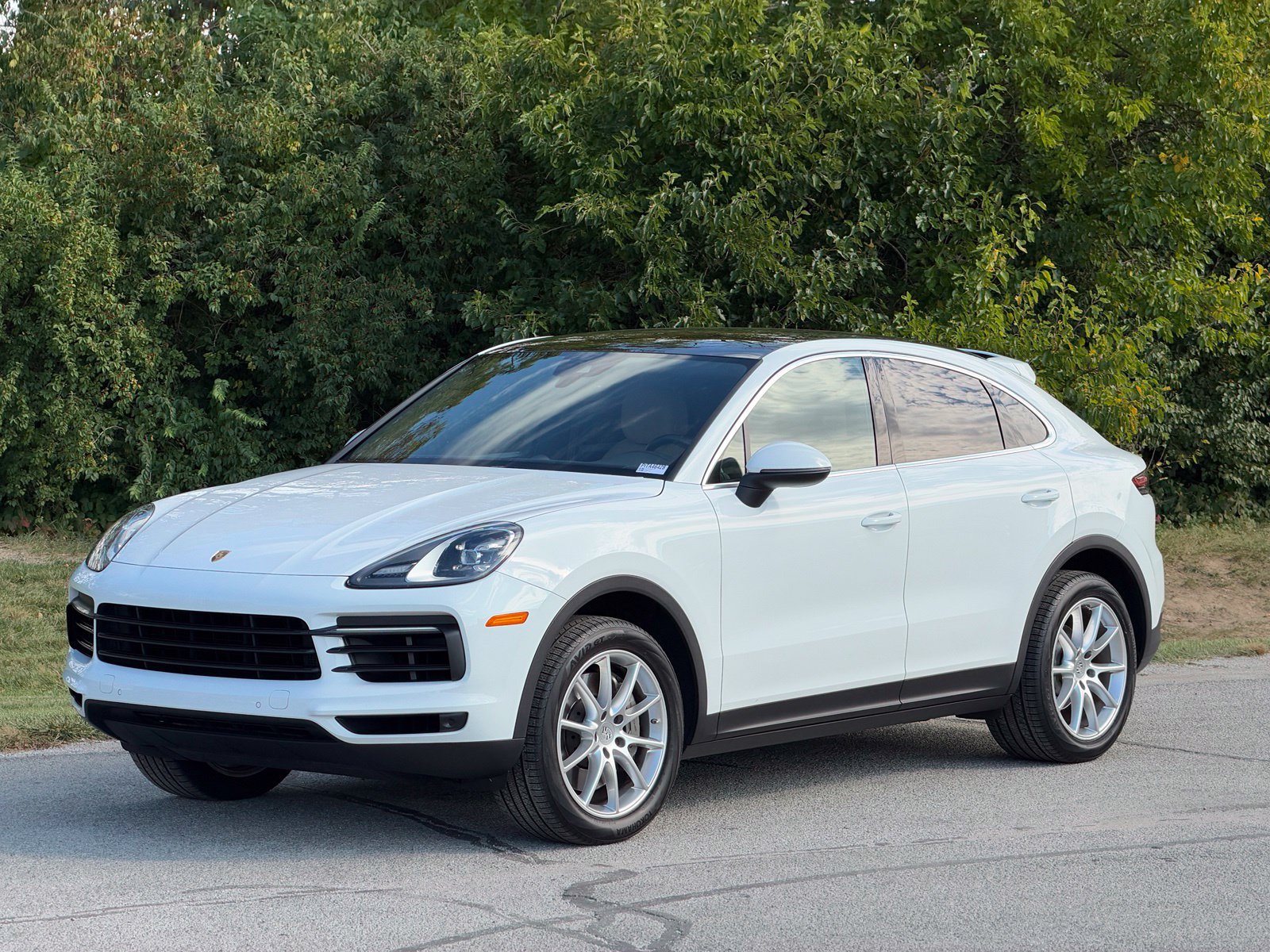 Certified 2021 Porsche Cayenne S AWD/4WD image 1