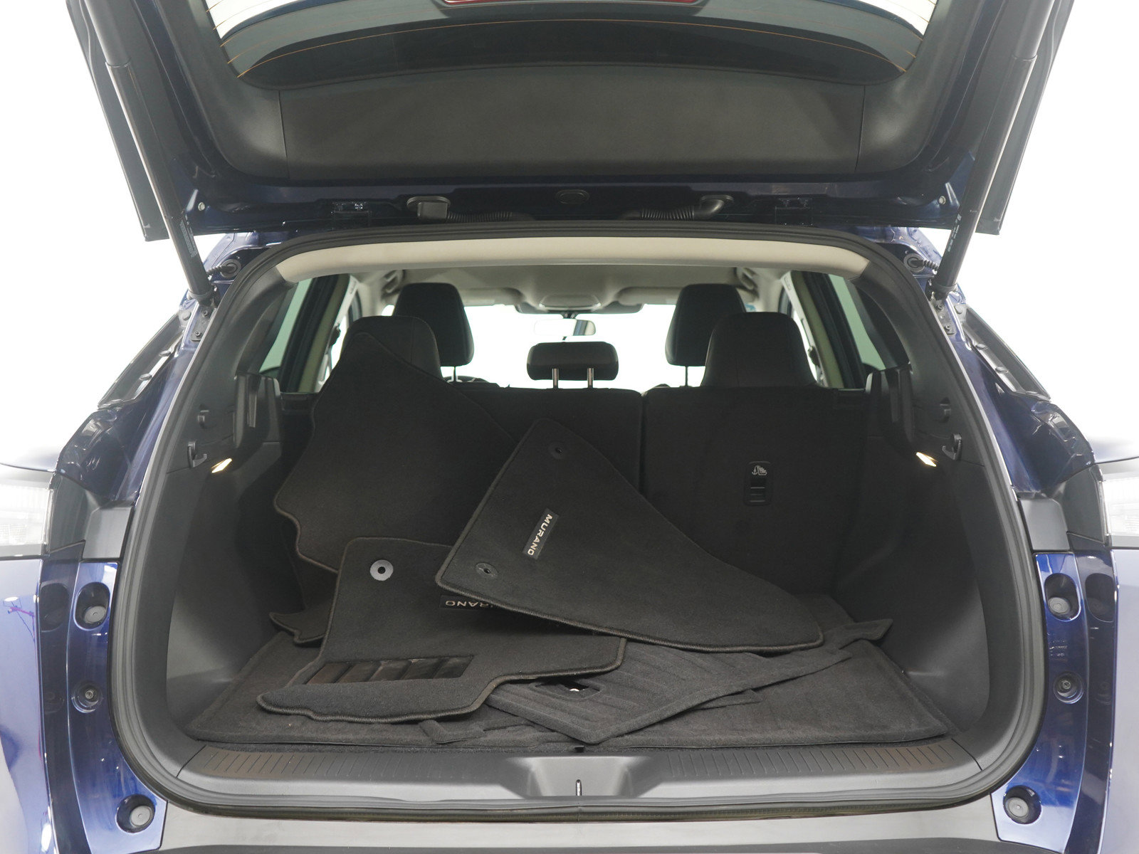 Used 2025 Nissan Murano SV image 16