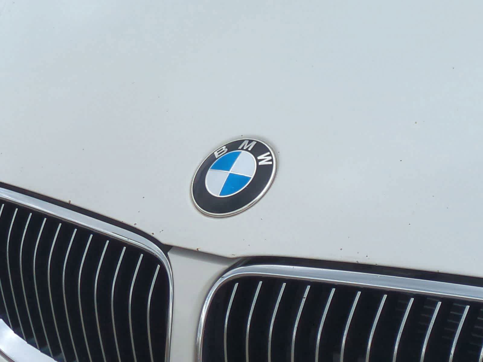 Used 2012 BMW 335i Convertible RWD image 12