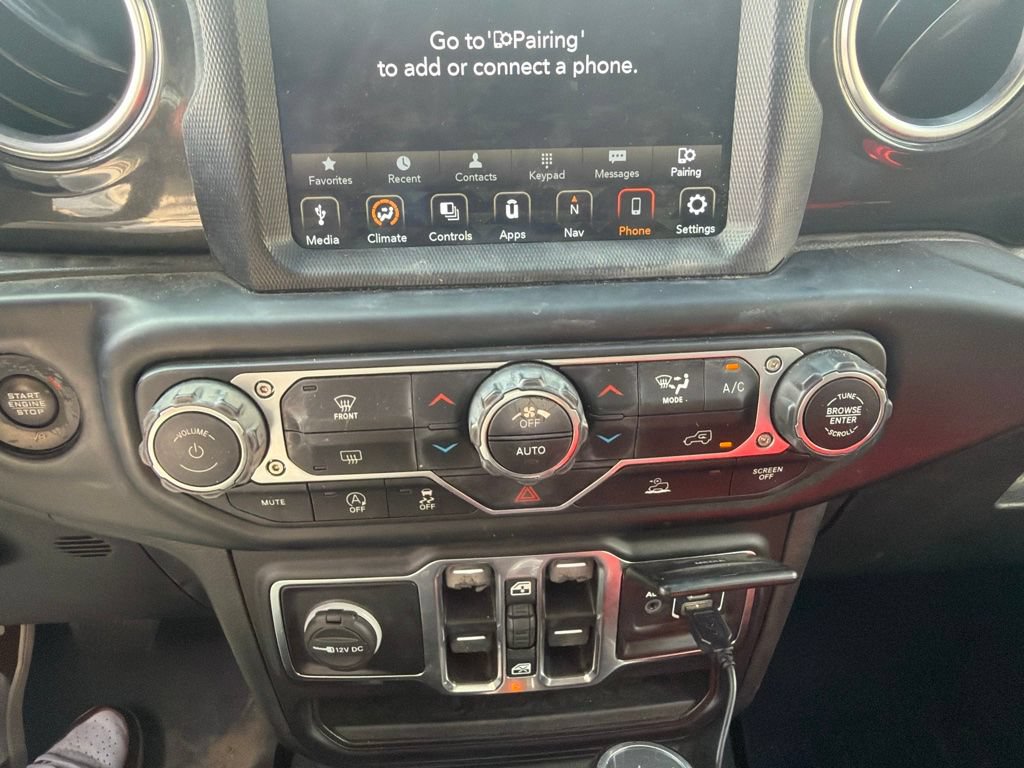 Used 2021 Jeep Wrangler Unlimited Sahara AWD/4WD image 25