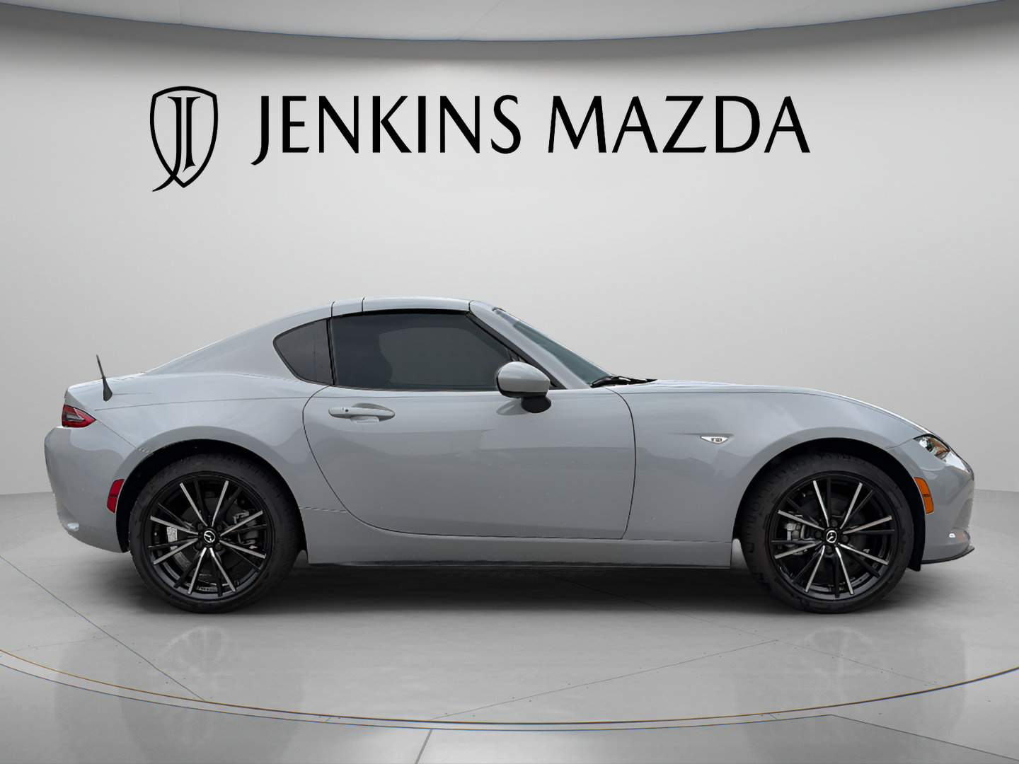 Used 2025 MAZDA MX-5 Miata RF Grand Touring RWD image 9