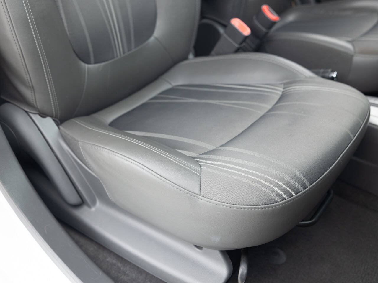 Used 2015 Chevrolet Spark LT FWD image 27