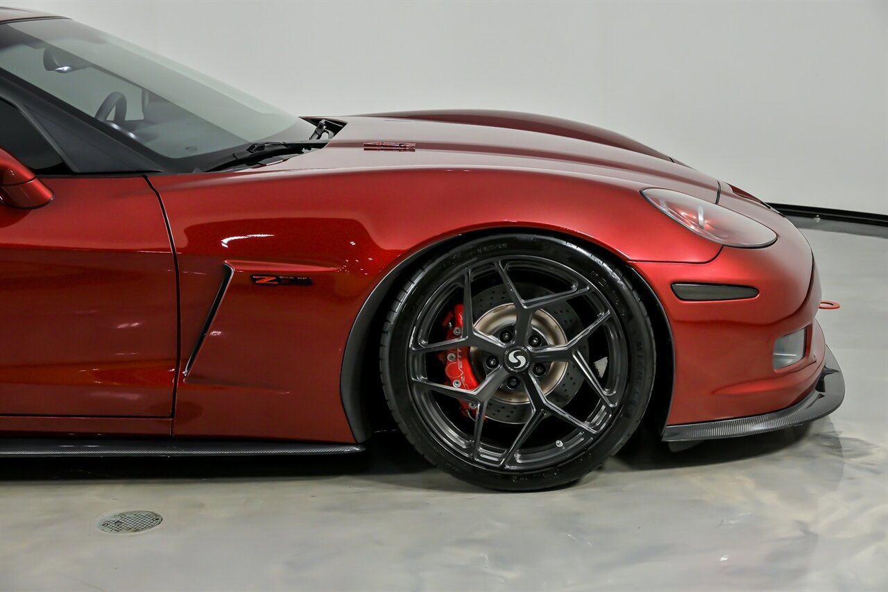 Used 2013 Chevrolet Corvette Z06 w/ Battery Protection Package image 15