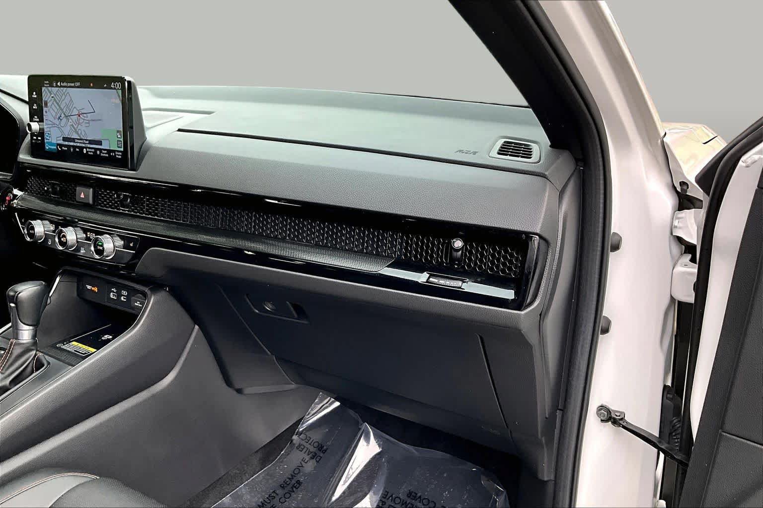 Used 2025 Honda CR-V Sport Touring image 19