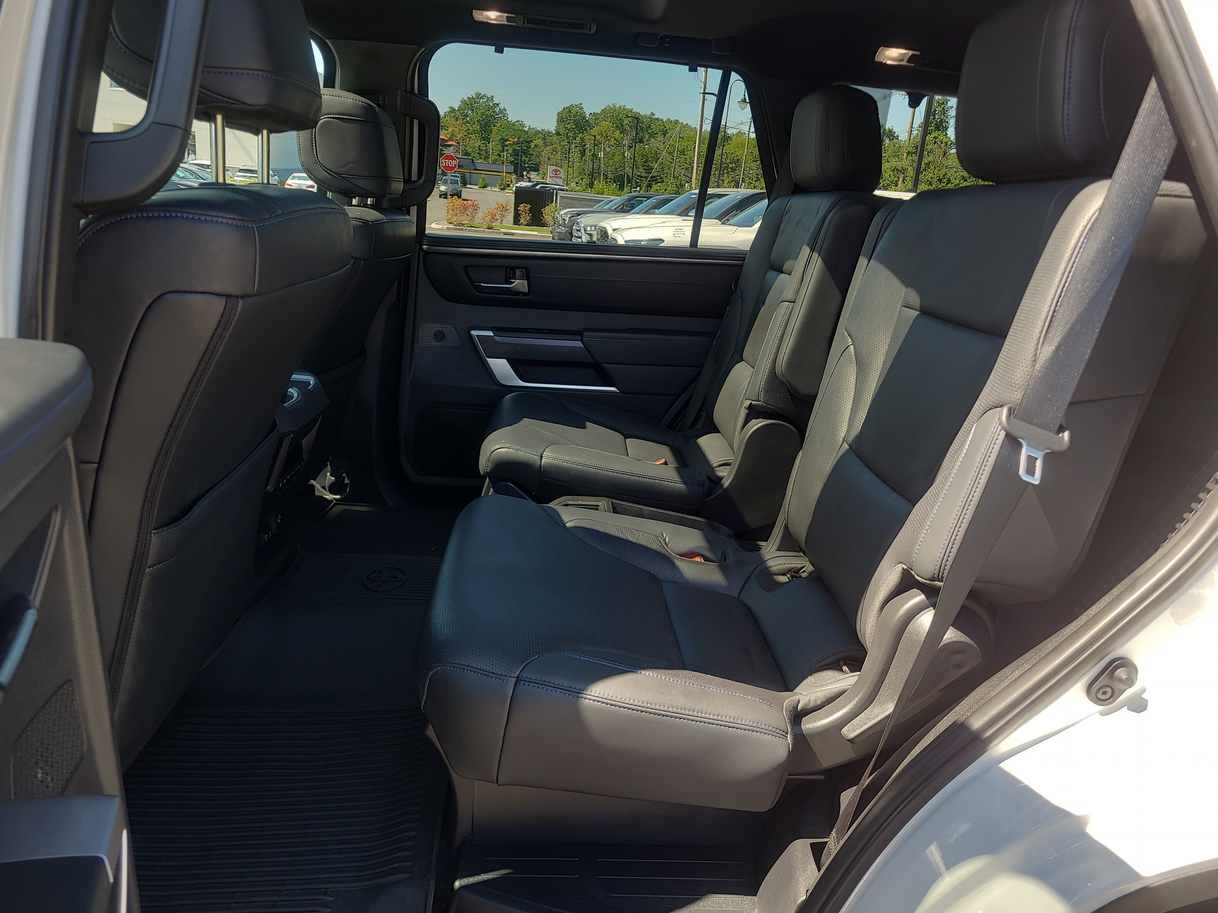 Certified 2025 Toyota Sequoia Platinum AWD/4WD image 28