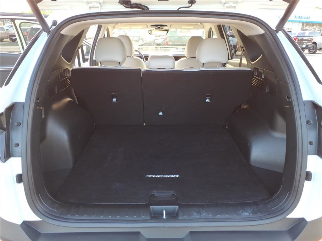 Used 2023 Hyundai Tucson SEL w/ Convenience Package FWD image 14