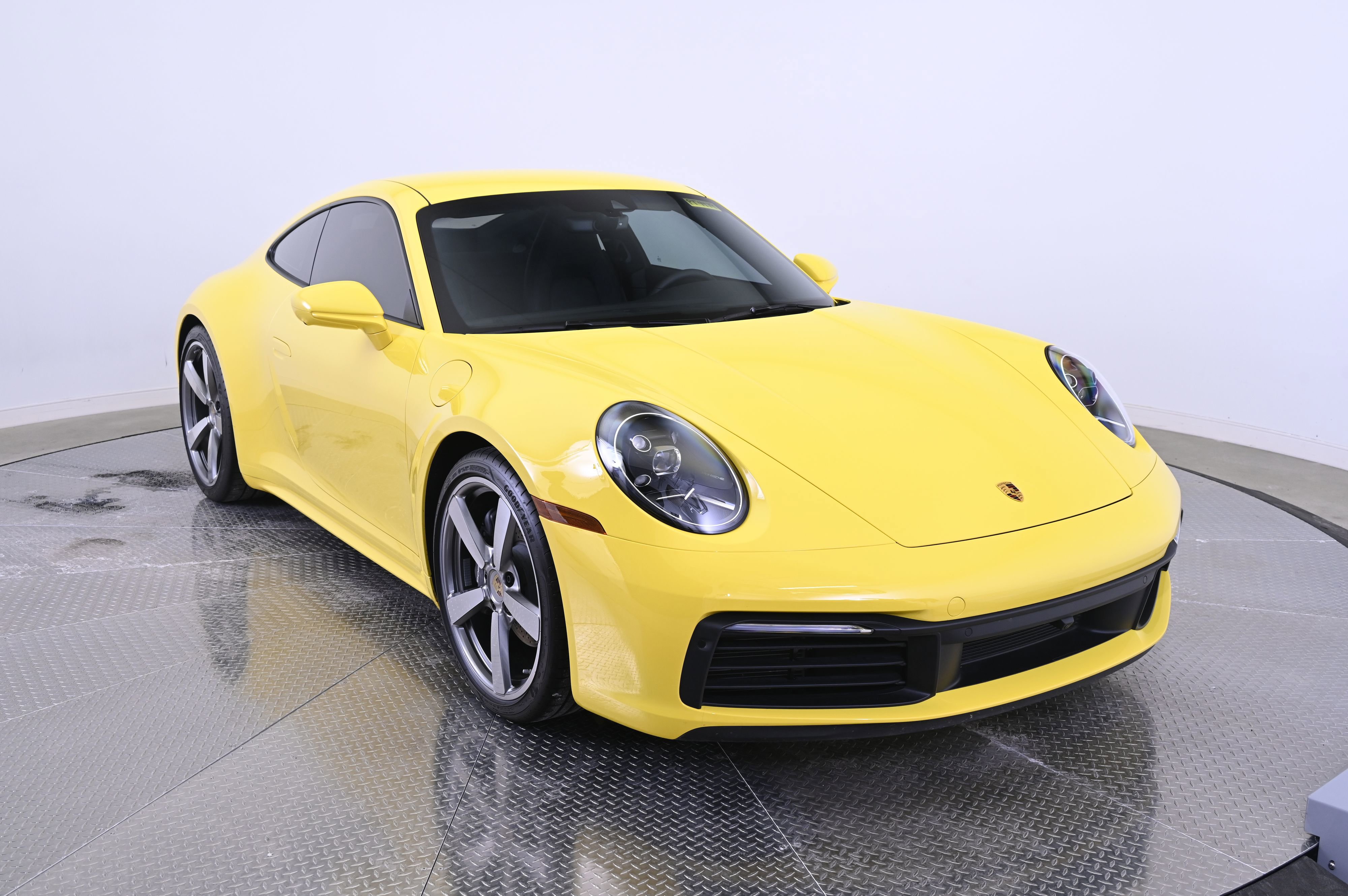 Certified 2024 Porsche 911 Carrera image 9
