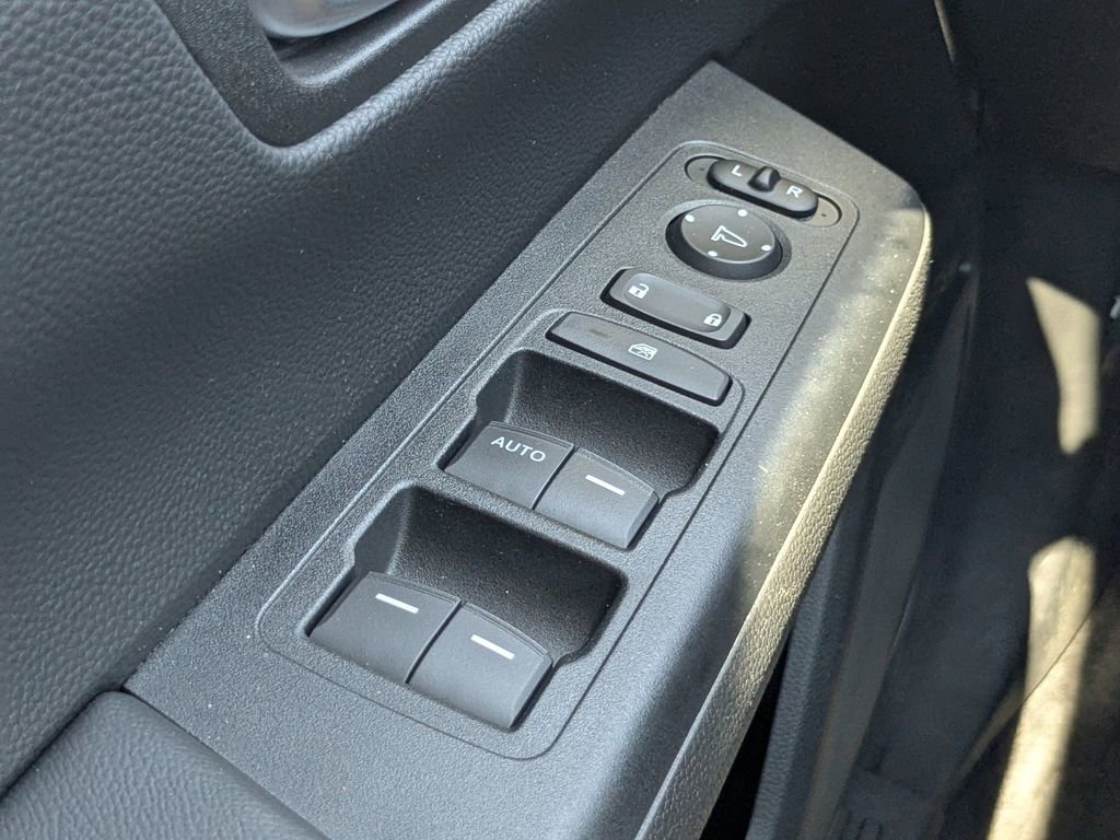 Used 2024 Honda CR-V LX image 24
