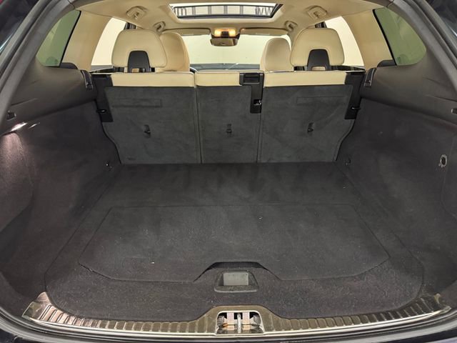 Used 2016 Volvo XC60 T6 Platinum w/ Climate Package image 23