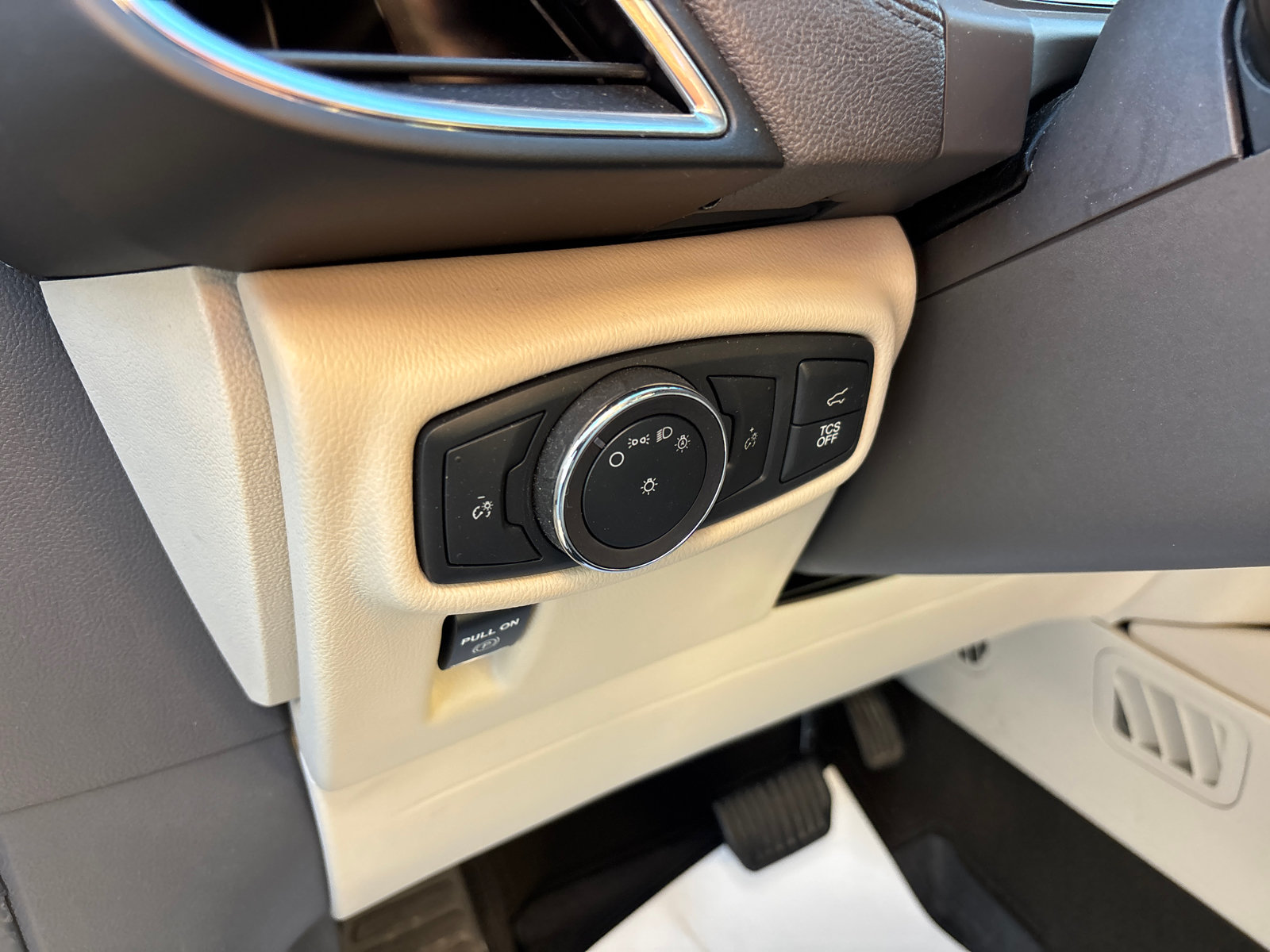 Certified 2019 Lincoln Nautilus Premier AWD/4WD image 14