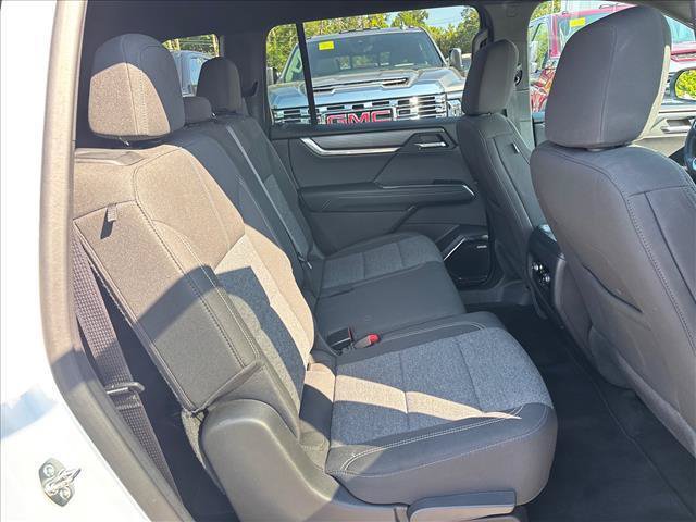 Certified 2025 GMC Acadia Elevation FWD image 22