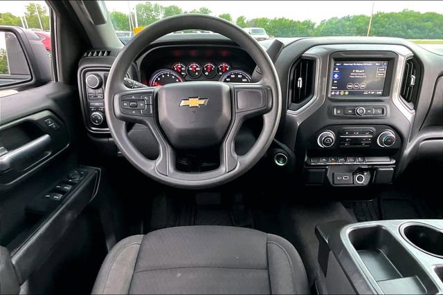 Used 2023 Chevrolet Silverado 1500 Custom AWD/4WD image 9