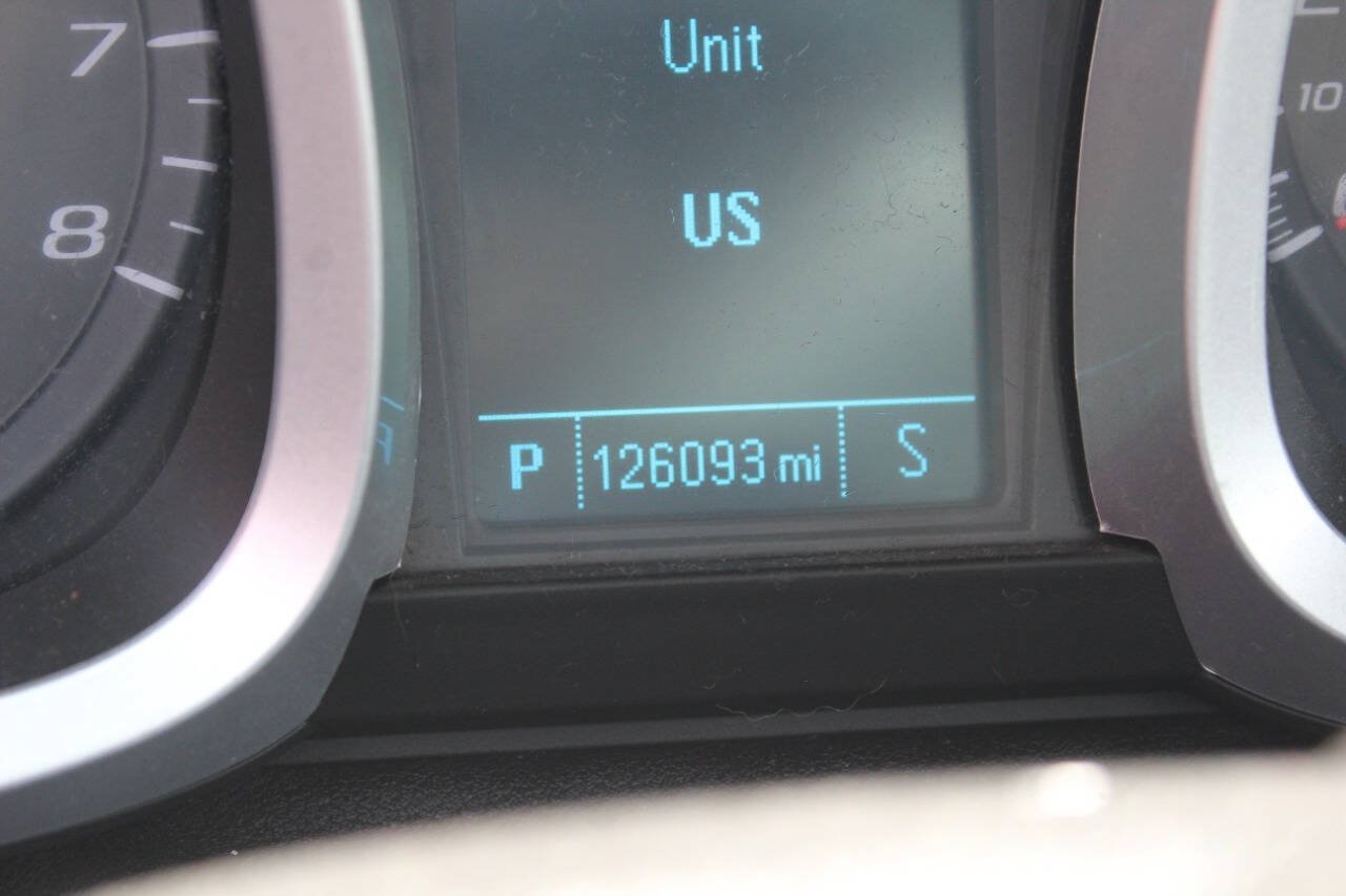 Used 2015 Chevrolet Equinox LS FWD image 9