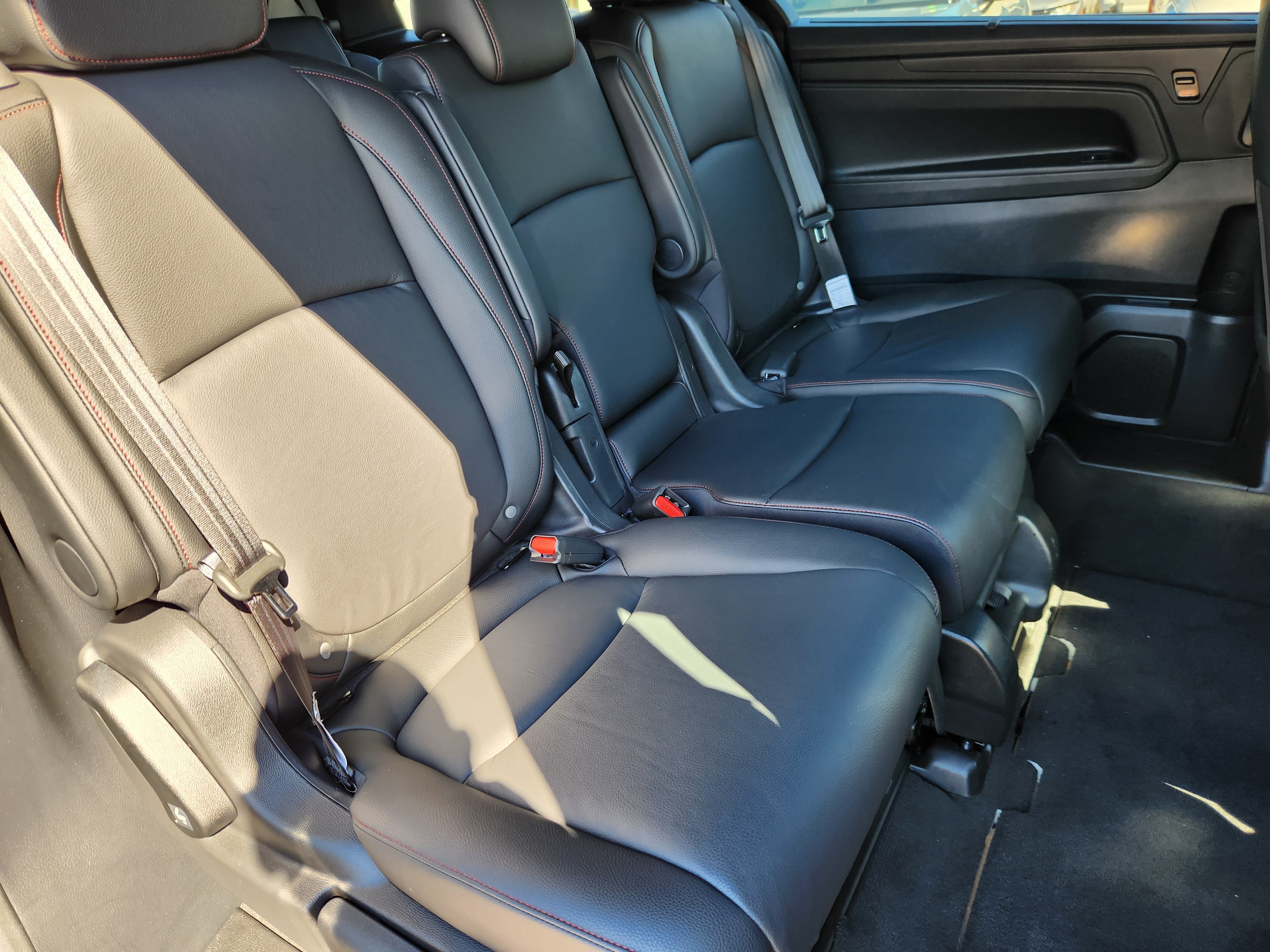 Certified 2025 Honda Odyssey Sport-L image 17