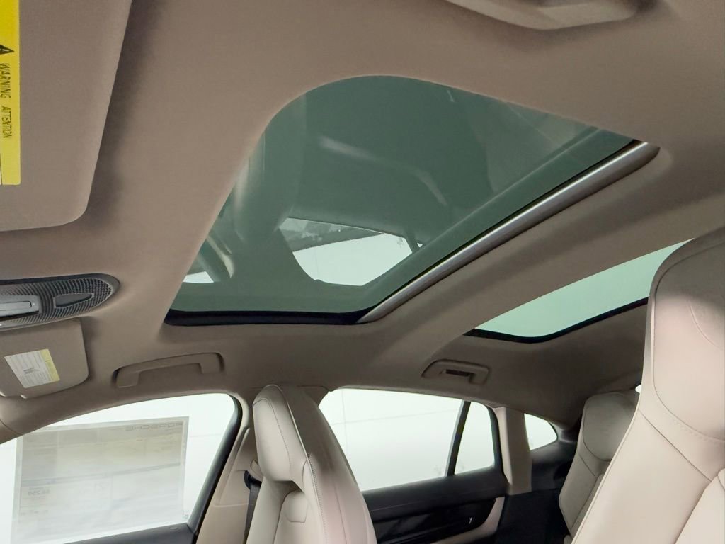 New 2026 Porsche Panamera image 30