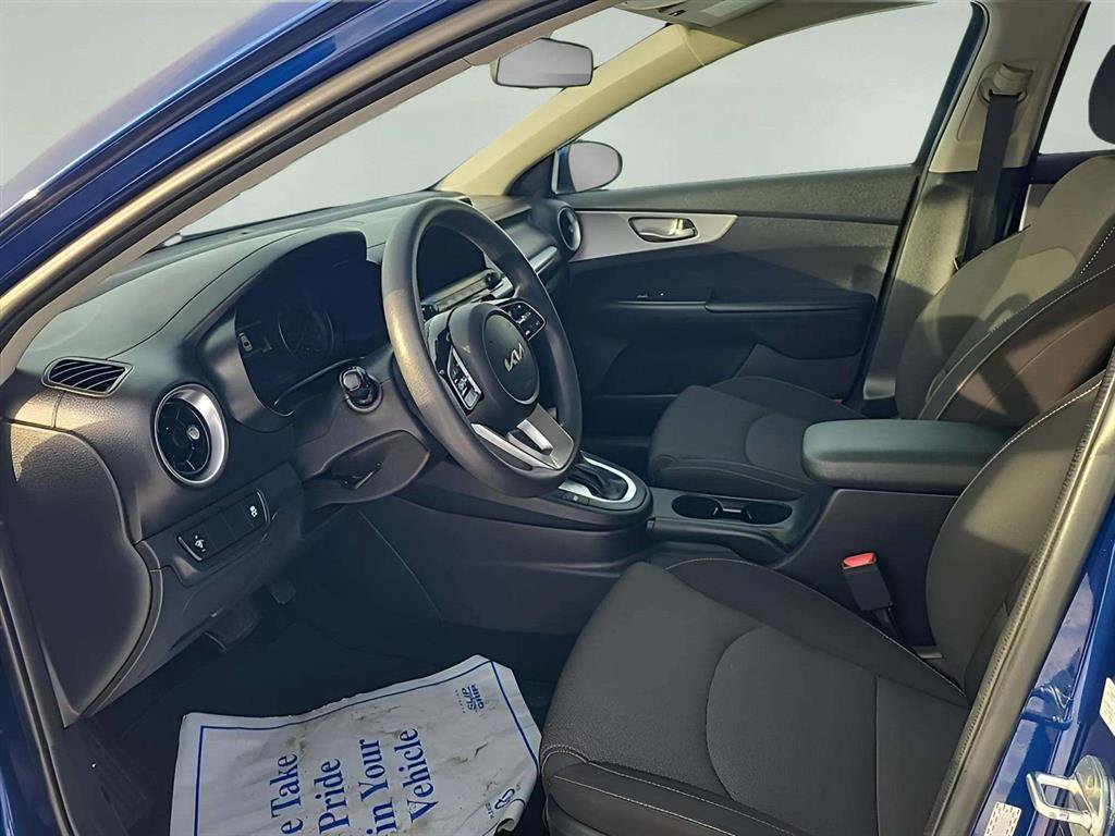 Used 2022 Kia Forte LXS image 11
