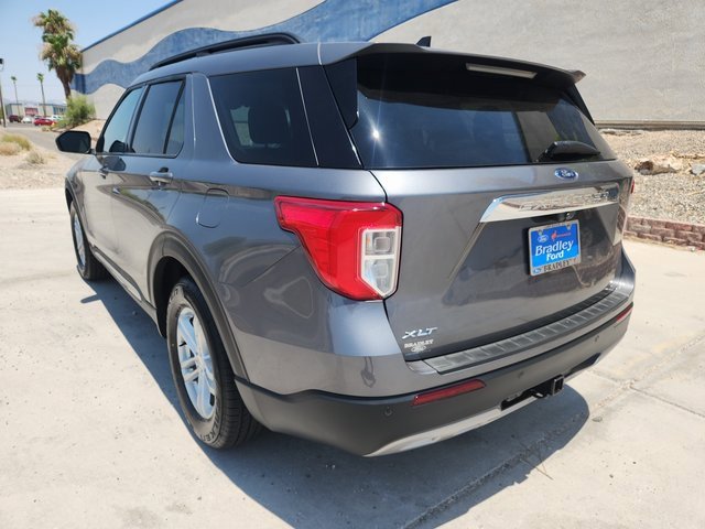 Used 2022 Ford Explorer XLT w/ Equipment Group 202A image 7