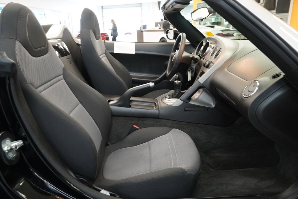 Used 2007 Pontiac Solstice Convertible RWD image 23