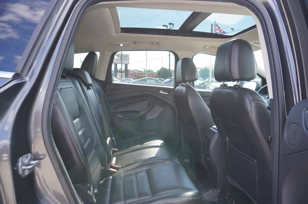 Used 2017 Ford Escape Titanium AWD/4WD image 26