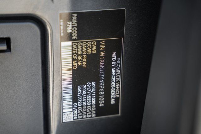 Used 2024 Mercedes-Benz Sprinter 3500 image 39