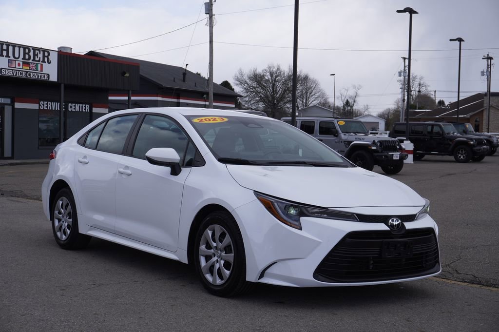 Used 2023 Toyota Corolla LE image 9