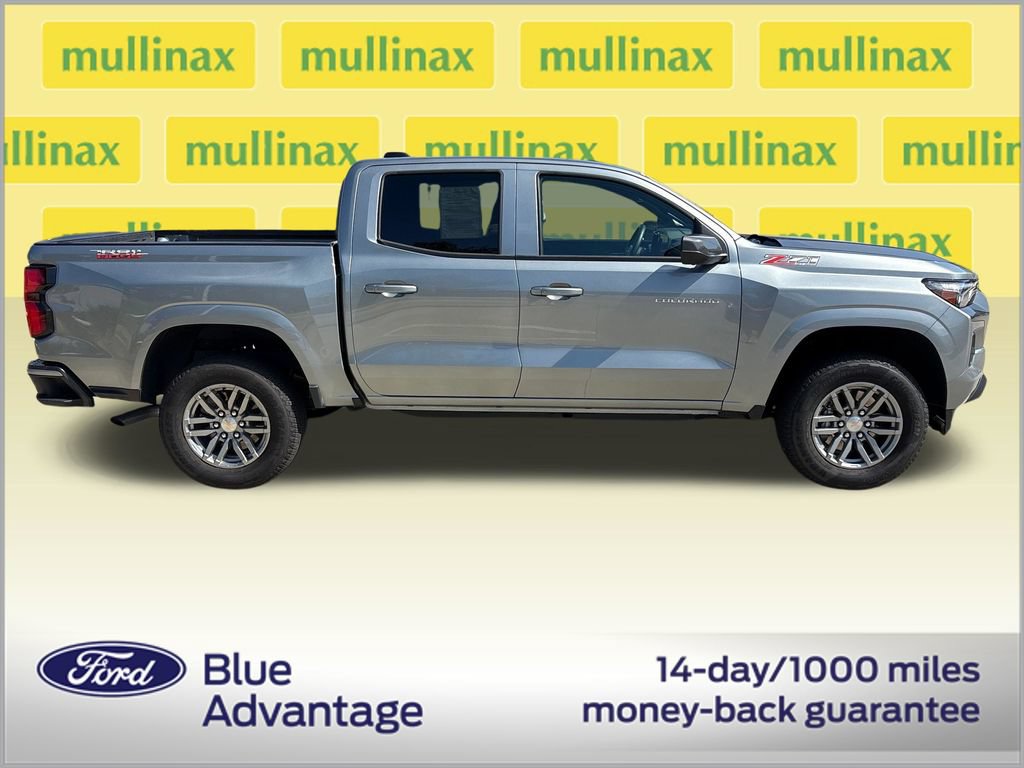 Used 2025 Chevrolet Colorado LT w/ LT Convenience Package RWD image 2