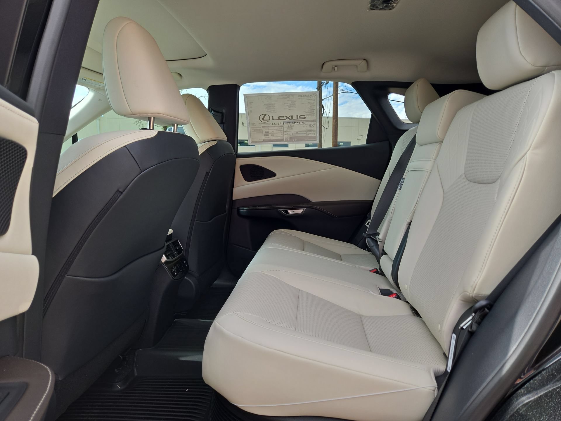 New 2026 Lexus RX 350 w/ Convenience Package AWD/4WD image 13