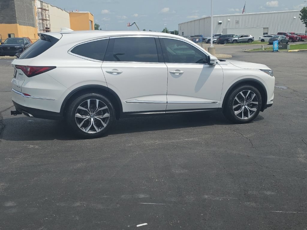 Certified 2024 Acura MDX SH-AWD w/ Technology Package image 9