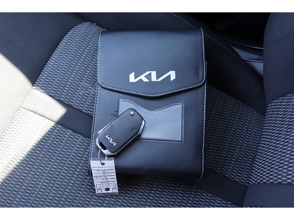 Used 2022 Kia Sorento LX FWD image 34