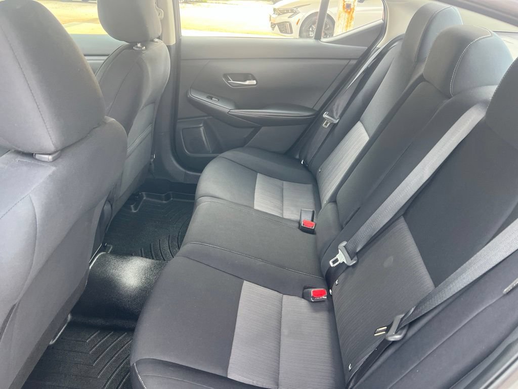 Certified 2022 Nissan Sentra SV FWD image 8