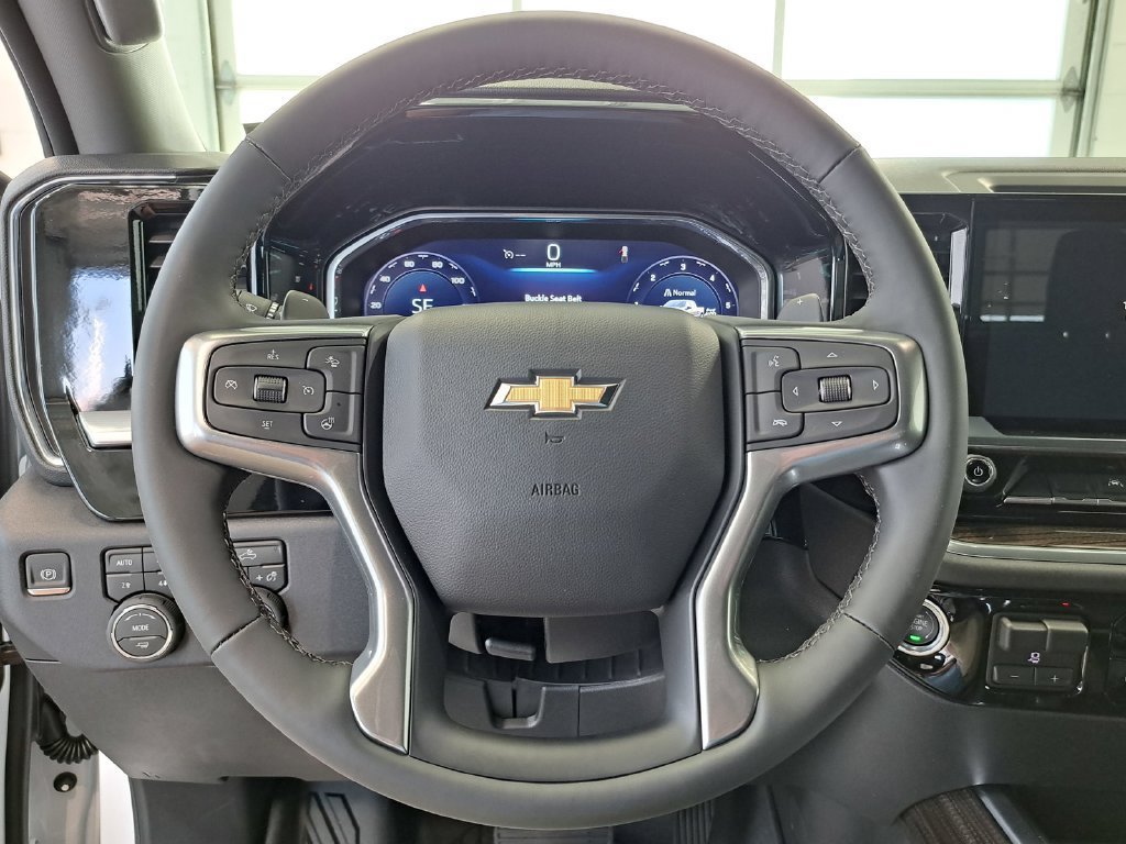 New 2026 Chevrolet Silverado 1500 LT w/ Z71 Off-Road Package AWD/4WD image 9