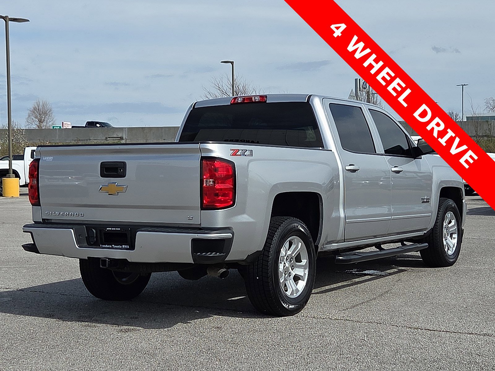 Used 2018 Chevrolet Silverado 1500 LT w/ Texas Edition image 5