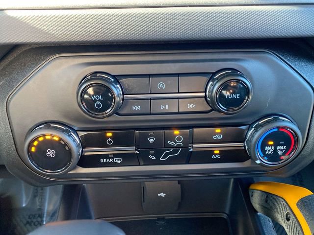 Used 2024 Ford Bronco Badlands image 19