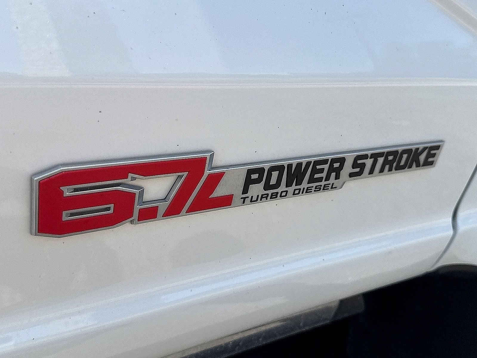 Used 2024 Ford F350 Limited AWD/4WD image 9
