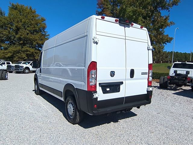 New 2026 RAM ProMaster 2500 w/ Convenience Group FWD image 3