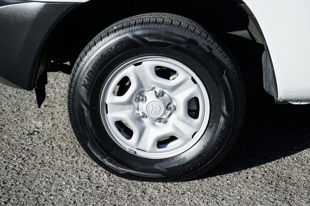 Used 2012 Toyota Tacoma 2WD Regular Cab image 30