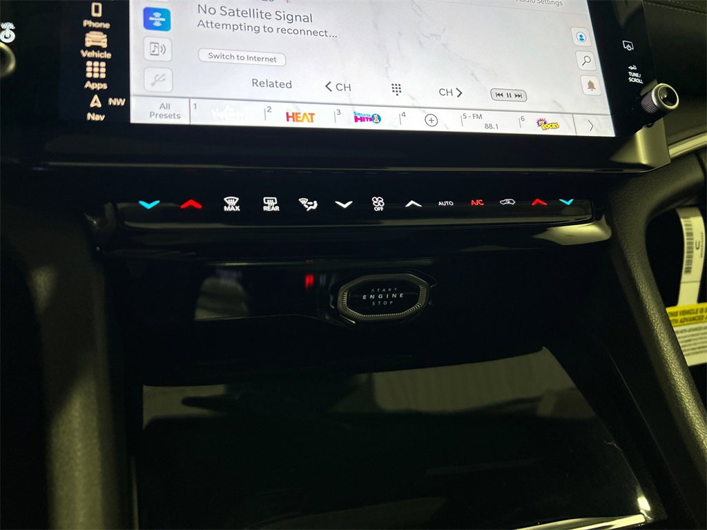 New 2026 Jeep Grand Cherokee Laredo image 25