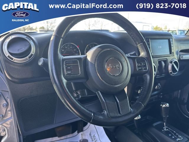Used 2018 Jeep Wrangler Sahara w/ Dual Top Group image 22