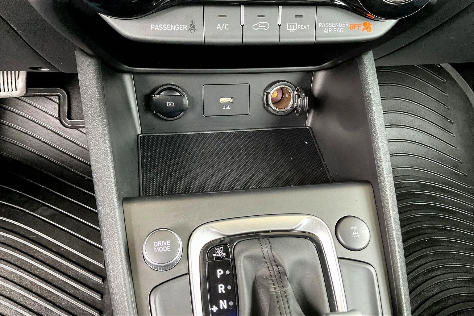 Used 2023 Hyundai Kona SE w/ Cargo Package AWD/4WD image 15