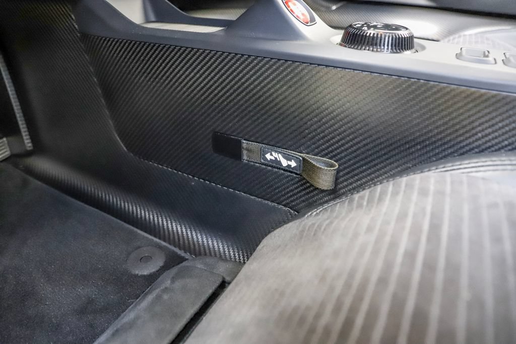 Used 2017 Ford GT RWD image 96