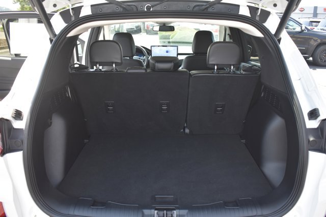 Used 2024 Ford Escape Platinum w/ Premium Technology Package AWD/4WD image 18